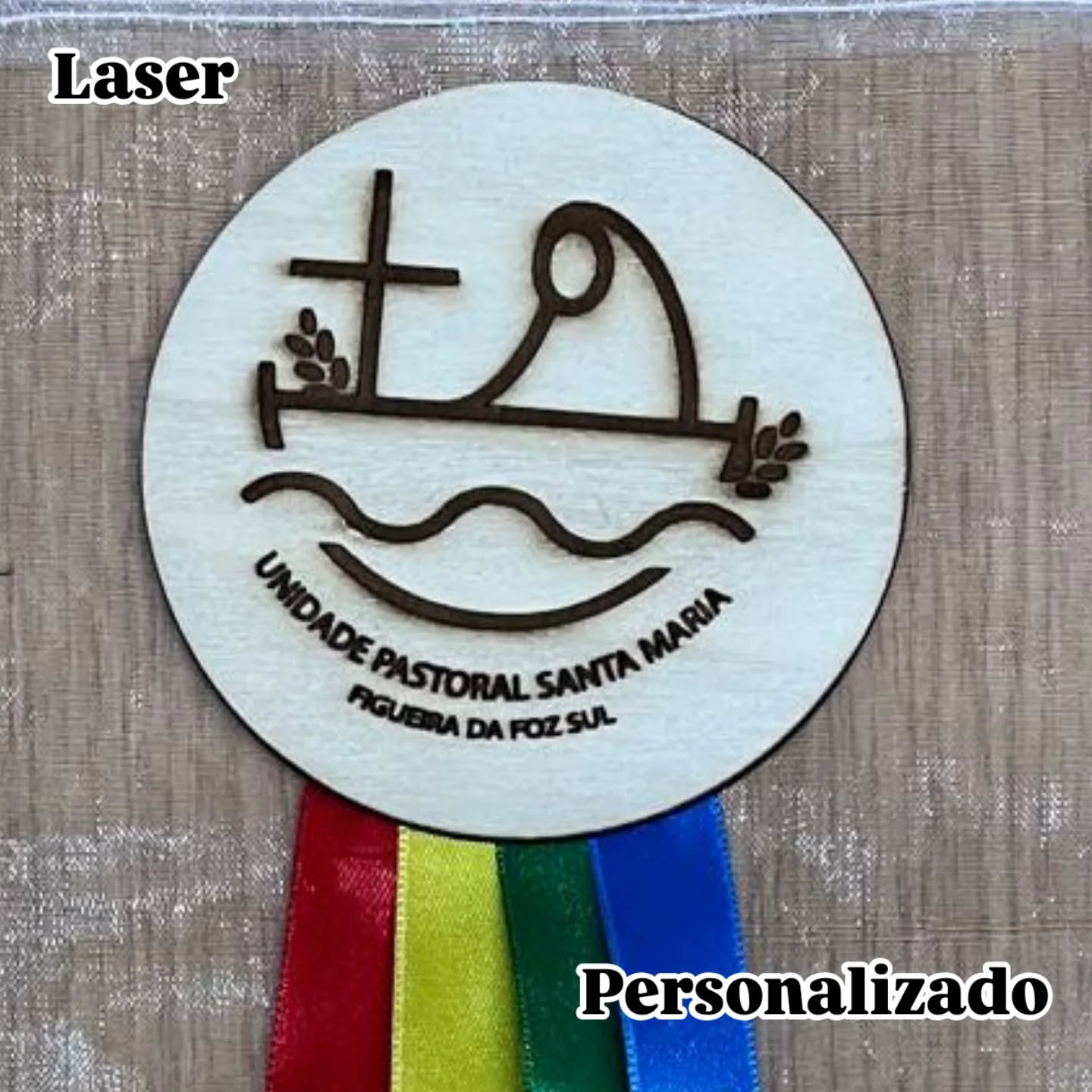 Peça LaserCrafts: Lembrança do Crisma - Personalizada — Técnica Crisma, Personalizada, Madeira, Leiria, Arte, Religião